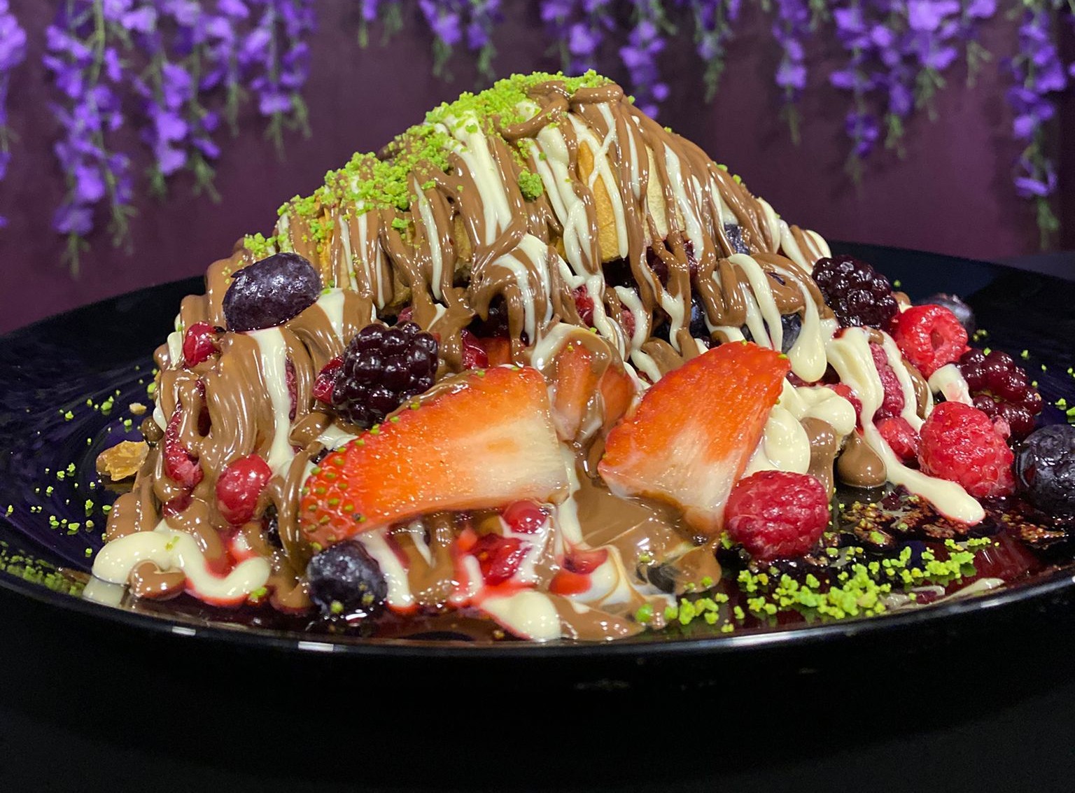 Kırmızının Aşkı Kruvasan